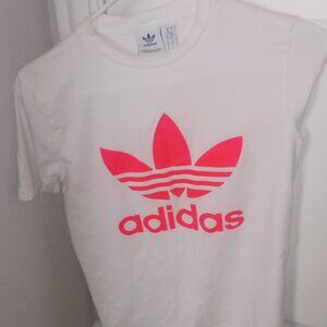 Adidas T-shirt